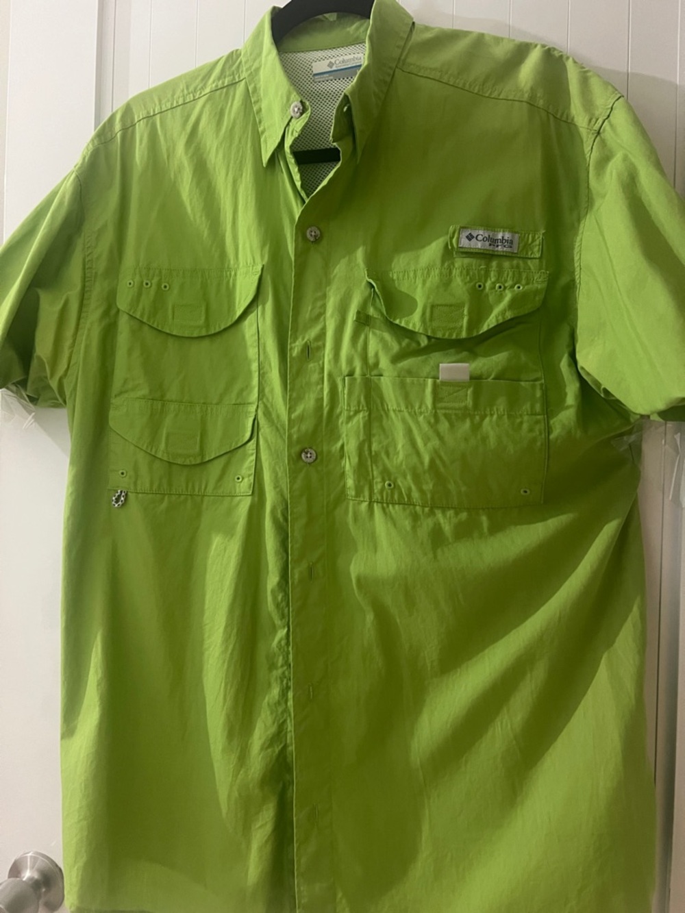 Columbia Men’s Short-Sleeve Button-Down Shirt in Bright Green